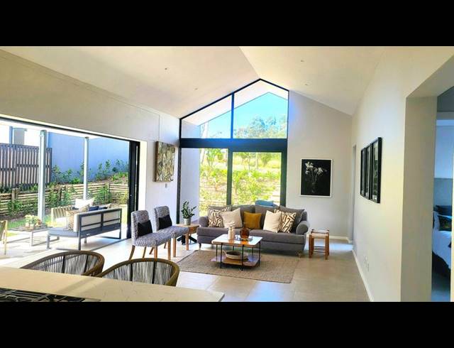 3 BEDROOM HOUSE FOR SALE IN SHEFFIELD BEACH